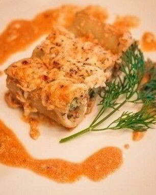 Каннеллони начиненные куриным фаршем
