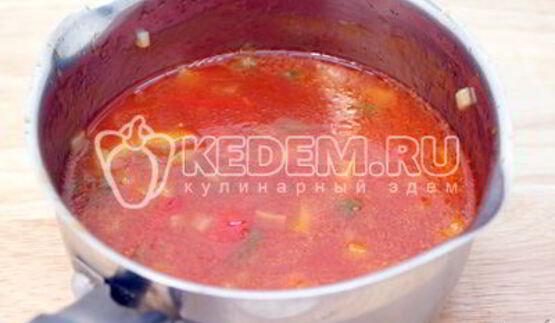 макароны перья с овощной подливой