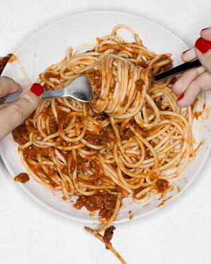 Макароны с фаршем на сковороде