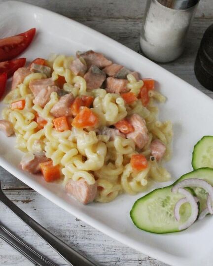 Рецепт макарон с красной рыбой в соусе