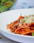 Паста с баклажанами в томатном соусе