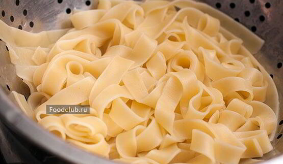 паста с беконом и помидорами черри