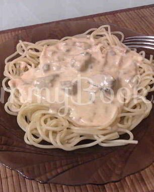 Паста с консервированным лососем