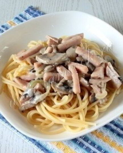 Рецепт пасты с ветичной и грибами