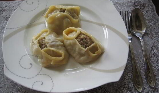 манты дружба с тройным мясом