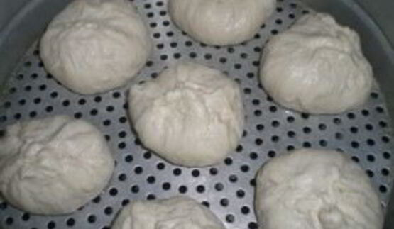 манты из дрожжевого теста