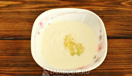 мясо по-французски с картошкой и помидорами