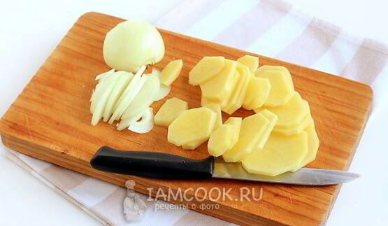 мясо по-французски с курицей и картошкой