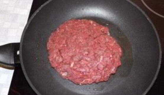 бифштекс по-американски