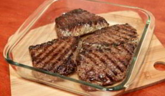 говядина на сковороде гриль