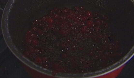 индейка с пастернаком и клюквенным соусом