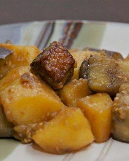 Рецепт тушенной утки с баклажанами и картофелем