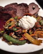 Запеченая свинина с овощами