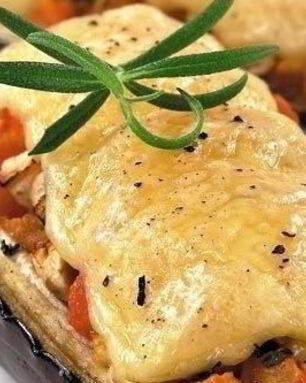 Баклажаны с курицей под сыром моцарелла