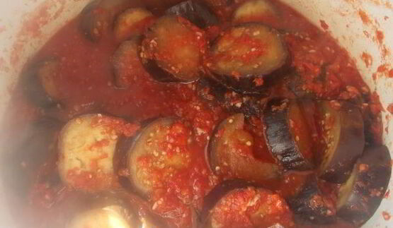 баклажаны в томате с чесноком