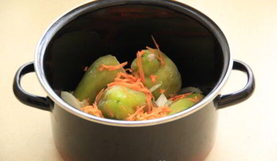 фаршированный перец в сметане