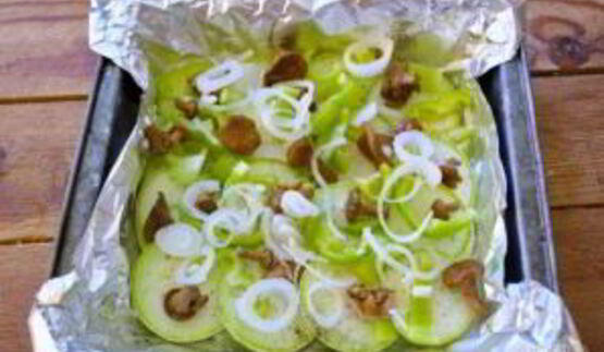 кабачки с лисичками в духовке