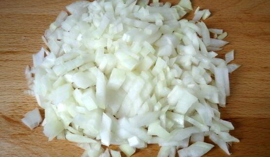 картофель, фаршированный с сырно-грибным соусом