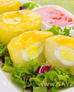 Картофель, запеченный с перепелиными яйцами