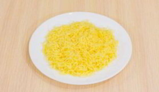 картофель, запеченный с перепелиными яйцами