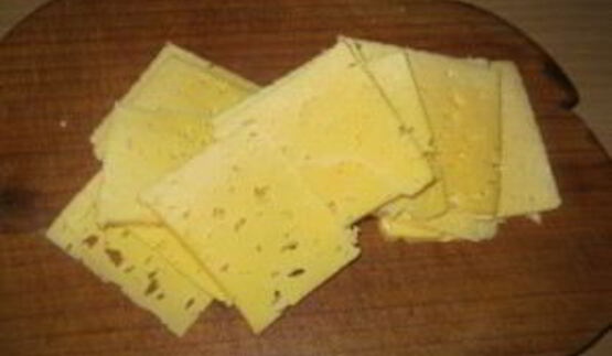 картошка, запеченная под сыром в духовке