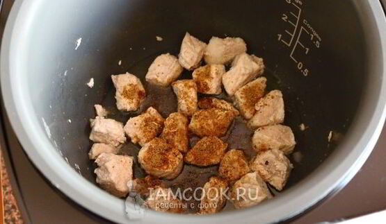 тушеные кабачки с мясом в мультиварке