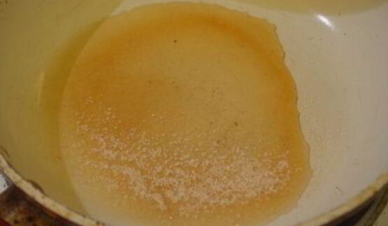 ароматная куриная печенка с грибами и яблочным чатни