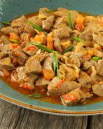 Баранья печень с овощами