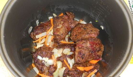 говяжья печень с луком и морковью в мультиварке