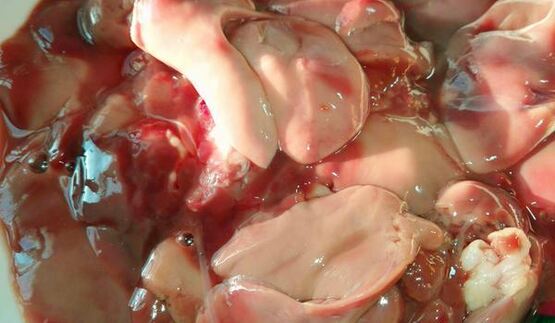 куриная печень с хурмой