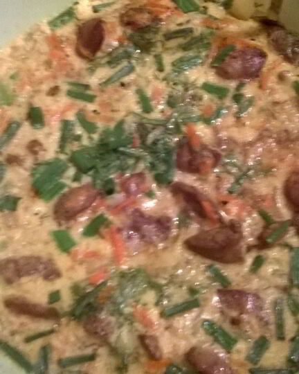 Рецепт куриной печени с яйцами, овощами и горчицей, запеченная в микроволновке