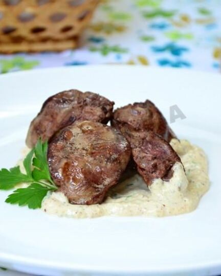 Рецепт куриной печени в сливочно-горчичном соусе