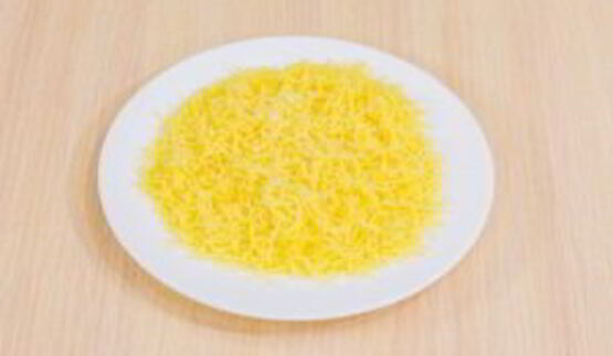 печень, запеченная с помидорами и луком под сыром