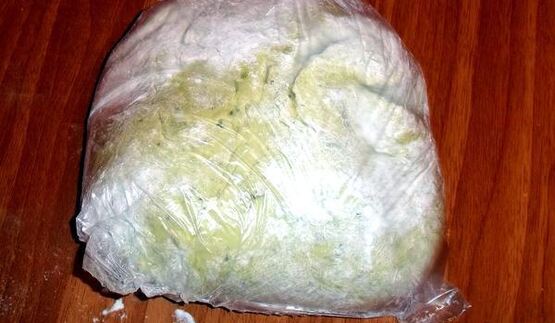 ароматное зеленое пельменное тесто