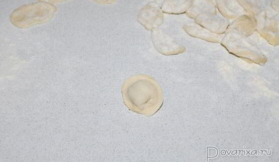 пельмени с фаршем и квашеной капустой