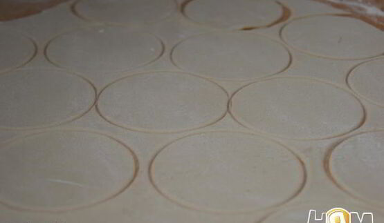 пельмени с мясом и капустой