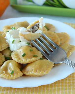 Пельмешки из тыквенного теста