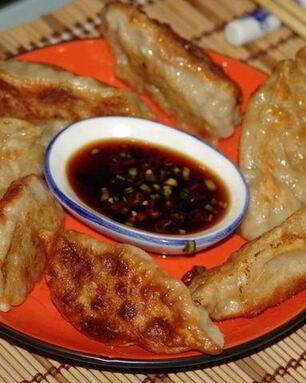 Яки Гедза — японские жареные пельмени