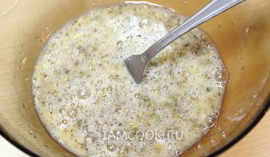 жареные пельмени с яйцом