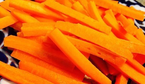 куриные бедра тушенные в плове из дикого риса