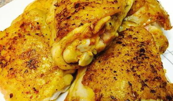 куриные бедра тушенные в плове из дикого риса