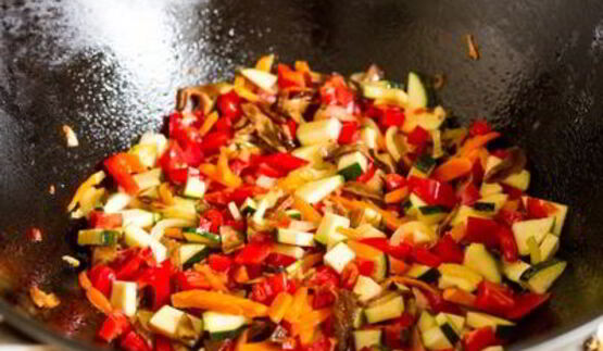 овощной плов с лесными грибами и фасолью