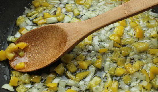 паэлья с пастой и морепродуктами фидеуа