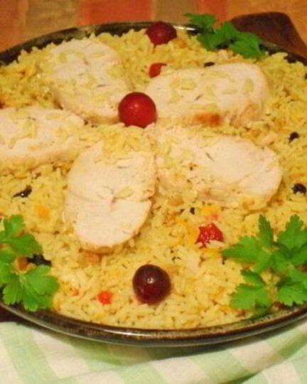 Рецепт плова из индейки с вишней и изюмом