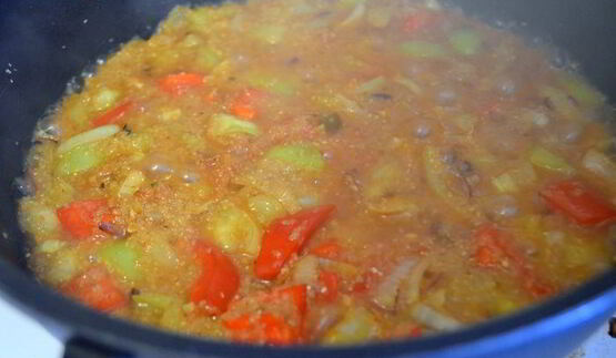 плов из кус-куса и куриного филе в восточном стиле