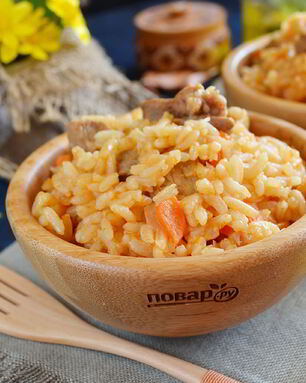 Плов на сковороде со свининой