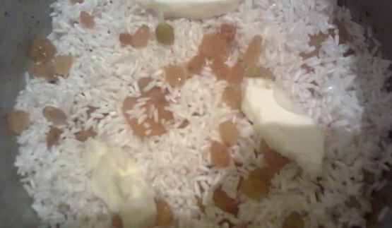 плов с курагой и изюмом