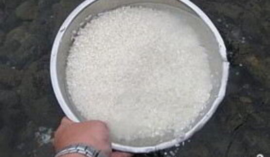 плов с тушенкой