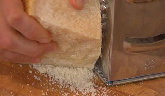 пюре из молодого картофеля с пармезаном