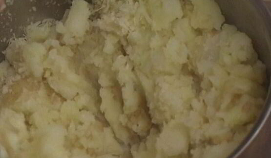 пюре из молодого картофеля с пармезаном